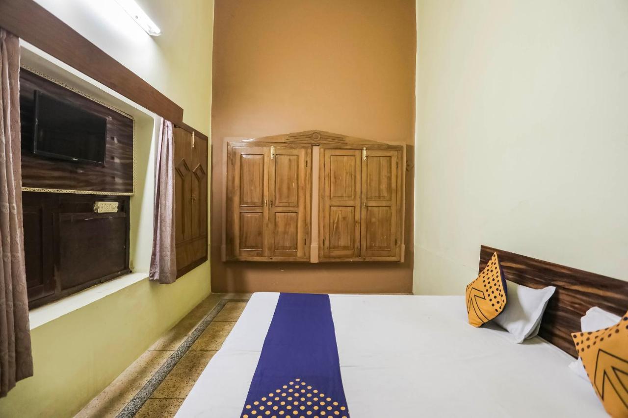 Spot On 64751 Hotel Shivani Palace Muthiganj Zewnętrze zdjęcie